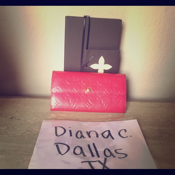 (SOLD)Louis Vuitton vernis Sarah wallet