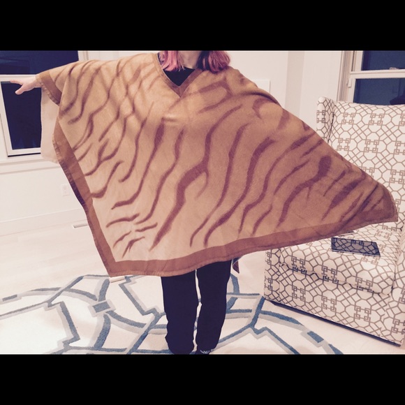 Vintage 100% CASHMERE REVERSIBLE CAPE: