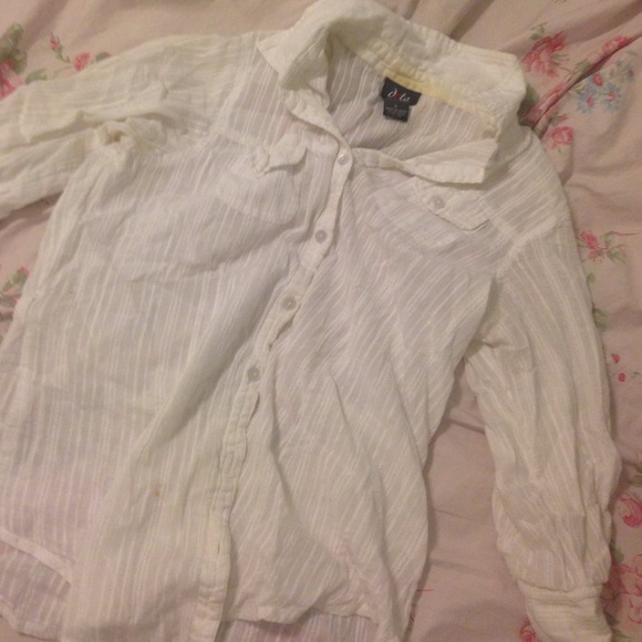 Button down dots top