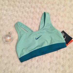 Nike Pro Sports Bra