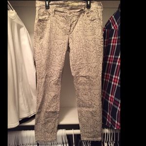 Old Navy Rockstar Snakeskin jeans Size 16