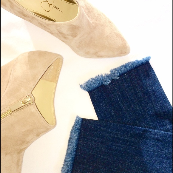 LAST CALL Distressed hem Jean - Picture 2 of 4