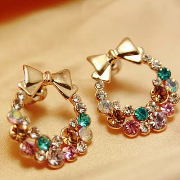 Rhinestone Christmas Wreath Earrings