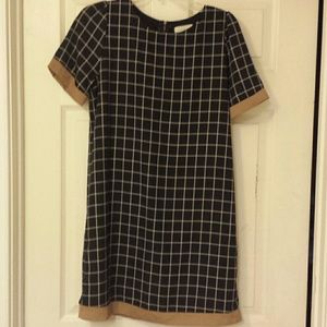 NWoT Everly Navy/White Dress