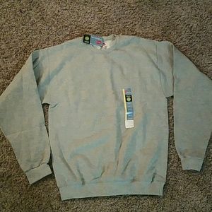 Hanes crew sweatshirt
