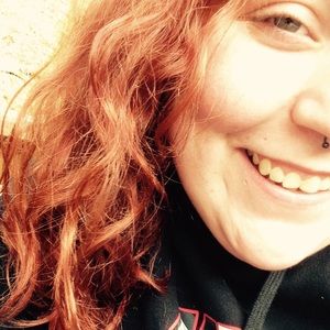 Meet your Posher, Alexis