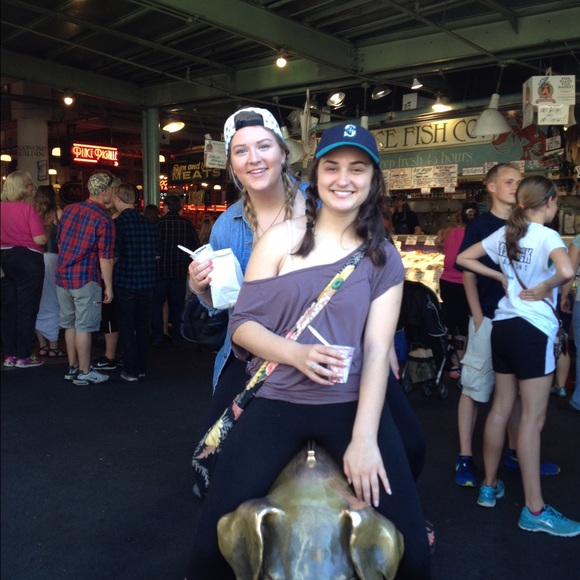 Meet your Posher, Molly - Picture 3 of 3