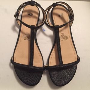 women's flat thong sandals