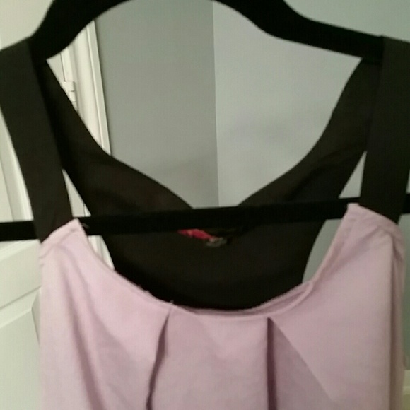 Flowy Tank - Picture 2 of 4