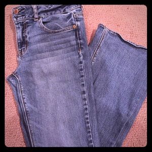 AE Artist Jeans