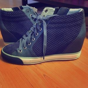 Dkny blue high top sneakers