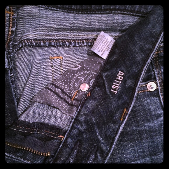 American Eagle artist crop jeans.