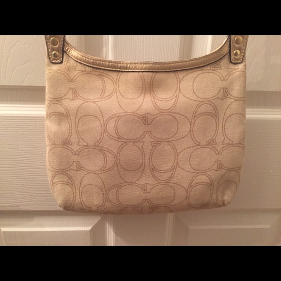 Authentic coach purse - Picture 1 of 3