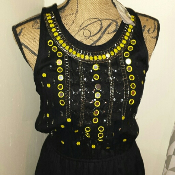 Dress - Picture 3 of 3
