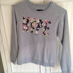 ⭐️NEFF HYPE SWEATSHIRT⭐️
