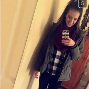 Meet your Posher, Hannah