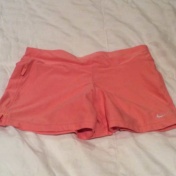 Nike Fit Dry shorts size XS - Picture 3 of 4