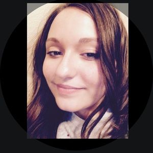 Meet your Posher, Maegan