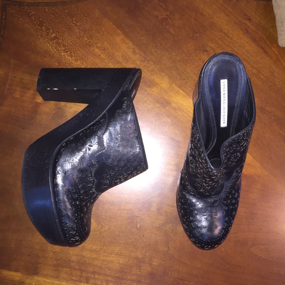 Vera Wang Lavender Clogs (never worn)