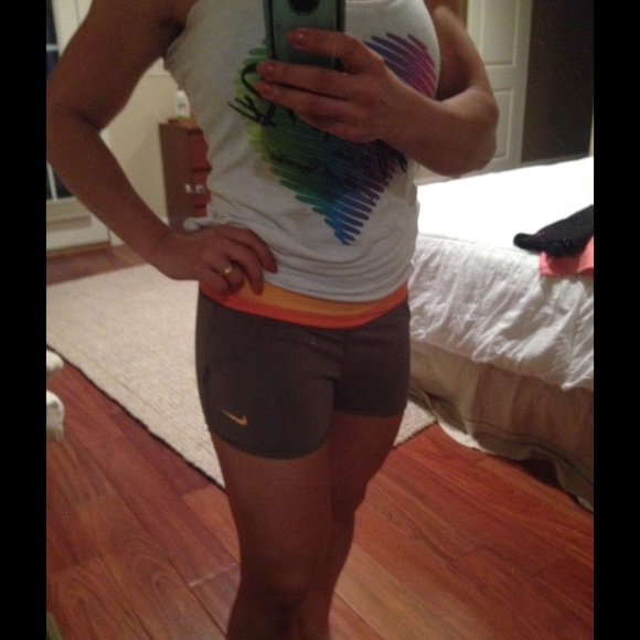 Nike Fit Dry shorts size S