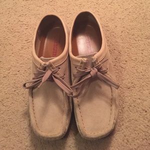 Clark's Wallabees size 7.5
