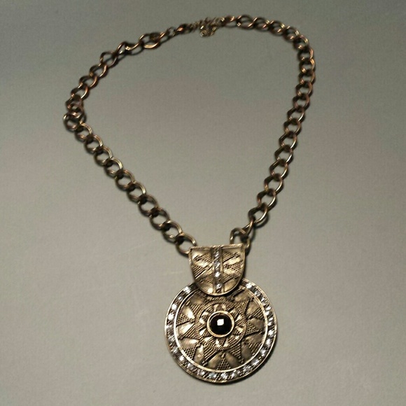 Bronze/gold tone medallion necklace