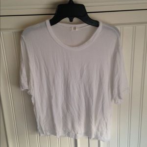 🎀BRANDY MELVILLE WHITE CROP TOP🎀