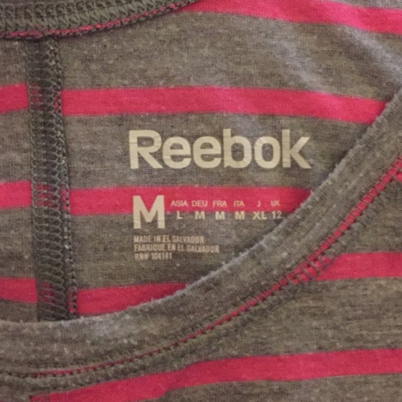 Workout top - Picture 3 of 3