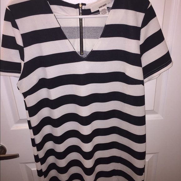 Black and white dress - Picture 2 of 3