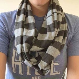 Infinity striped scarf NWOT