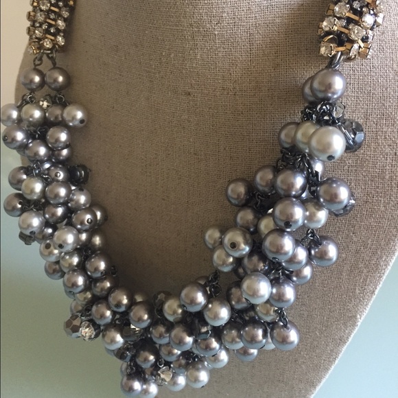 Hematite Chain & Pearl Bib Necklace. - Picture 2 of 4