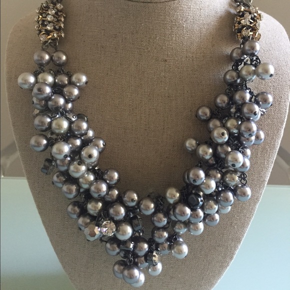 Hematite Chain & Pearl Bib Necklace. - Picture 4 of 4