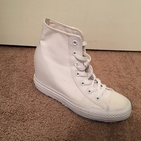 Converse wedges (price reduced)
