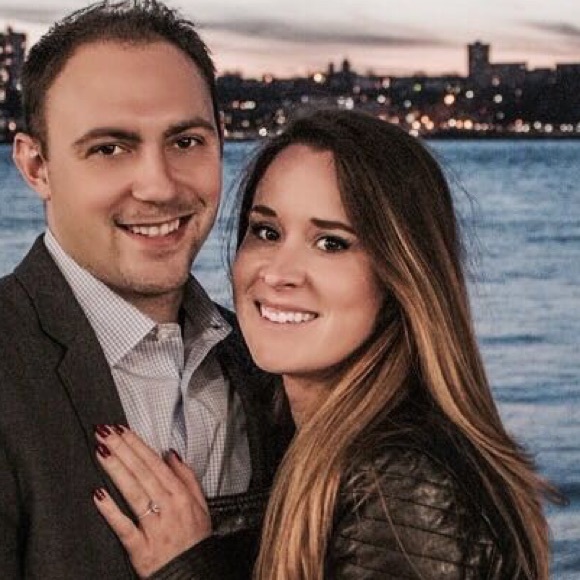 Meet your Posher, Abbey - Picture 2 of 2