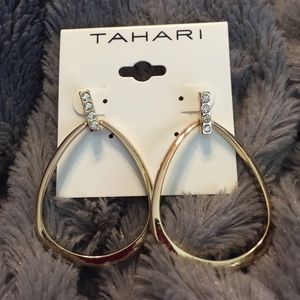 NWT Tahari Gold Drop Earrings