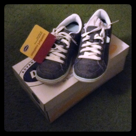 Dr. Scholl's Walking Shoes