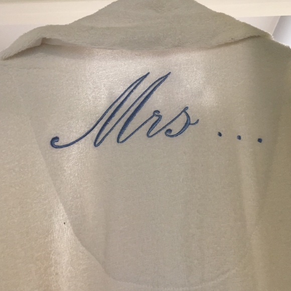 Betsey Johnson Mrs. Robe