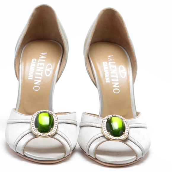 Brand new Valentino d'orsay heels 36!