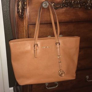 Michael Kors Jet Set Travel Tote