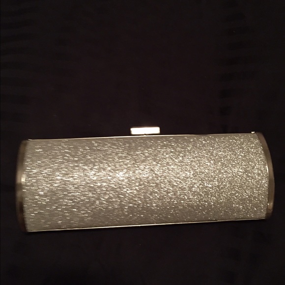 Sparkly clutch in silver