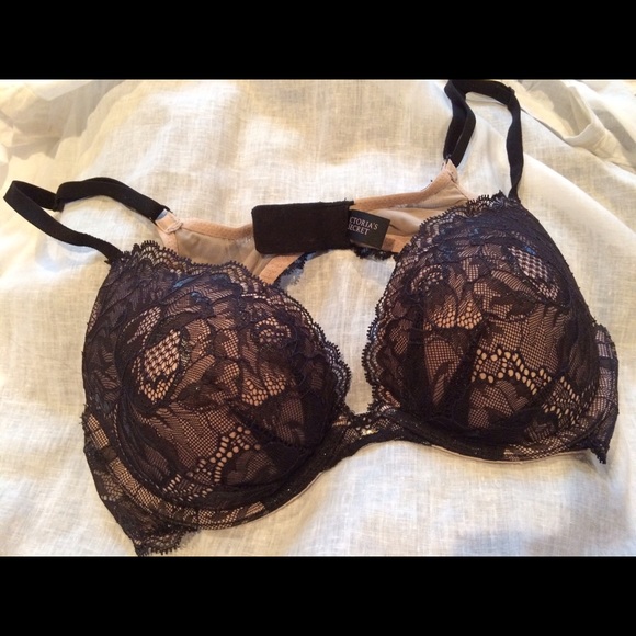 Victoria's Secret Body By Victoria Push-Up Bra