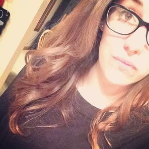 Meet your Posher, Niki