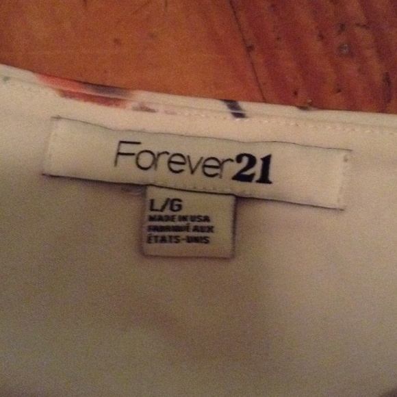 Flower Flowy One-Shoulder Top - Picture 4 of 4