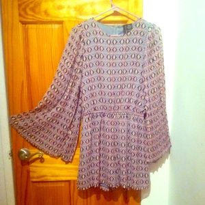 Geometric Motif Pleated Flare Sleeve Romper