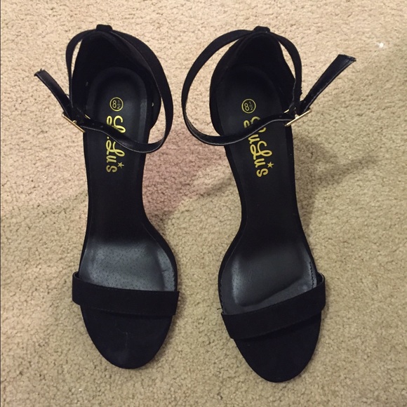 lulu's suede one trap heel