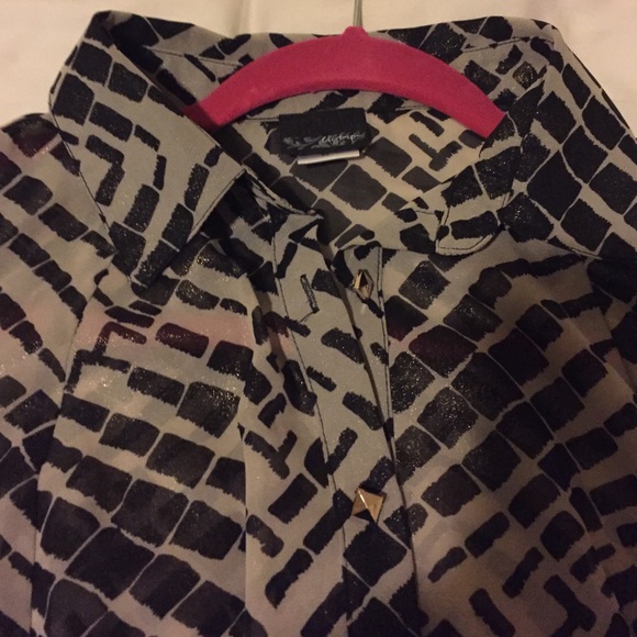 Shirt - Picture 3 of 3