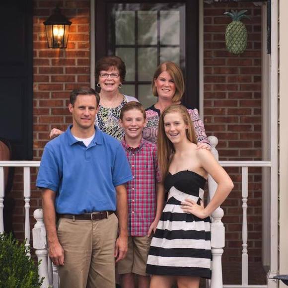 Meet your Posher, Eileen - Picture 1 of 1