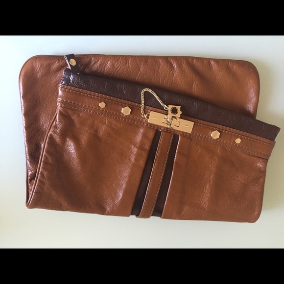 Marc Jacobs Oversized Clutch - Picture 3 of 4