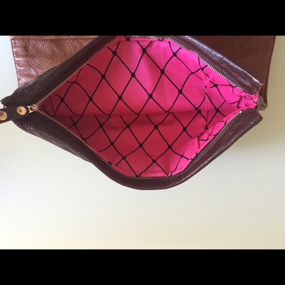 Marc Jacobs Oversized Clutch - Picture 2 of 4