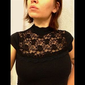 ⭐️CLEARANCE⭐️Tristan & Iseut lace top